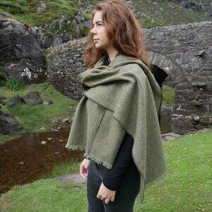 Irish 100% Wool Tweed Tartan Shawl / Wrap / Blanket Scarf Ring of Kerry Crafts